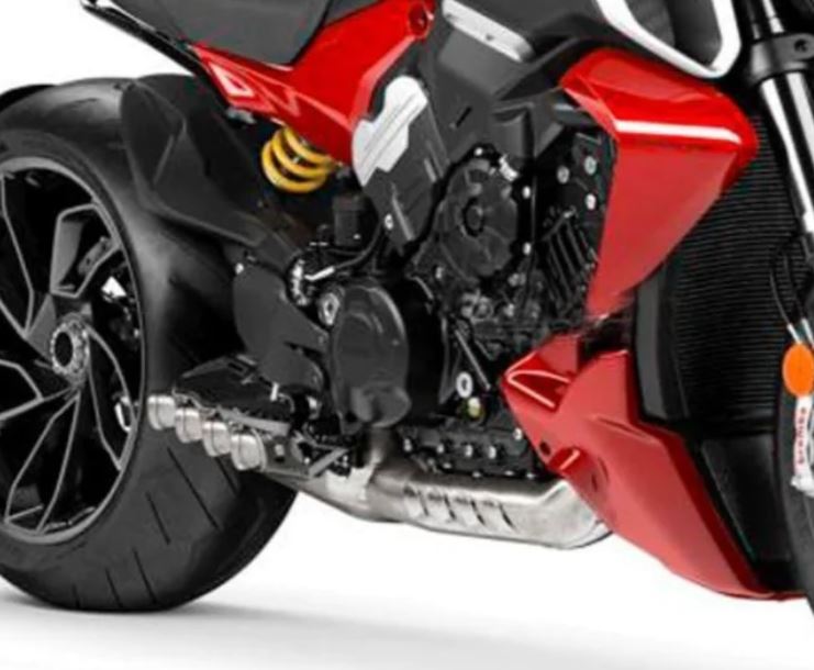 Ducati ヨーロッパ純正(アクラポビッチ) ディアベル V4 23-24 フル