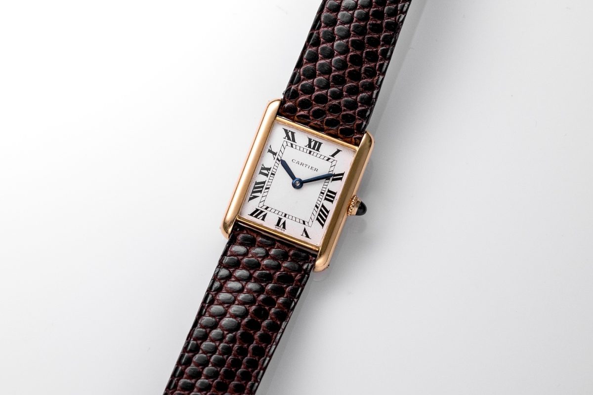 希少本｜カルティエ 伝説の時計「タンク」—歴史と魅力を網羅した名著