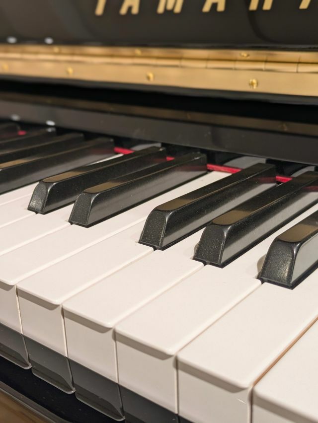 YAMAHA（ヤマハ） UX10Bl 中古ピアノ 人気のヤマハXシリーズ 小型上位