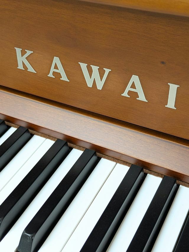 KAWAI(カワイ) Si16Rosina 中古ピアノ 小型・木目ピアノをお探しの方に
