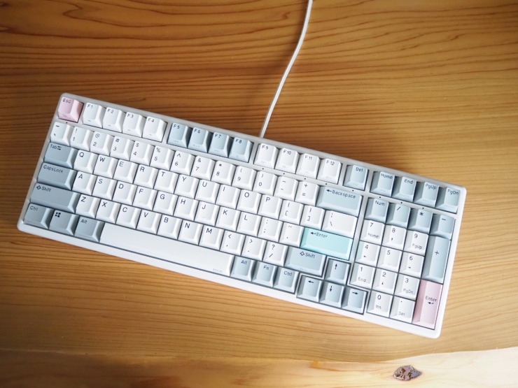 NiZ X99 Pro レビュー】軽くて気持ちの良い打鍵感…！オフィスワークに