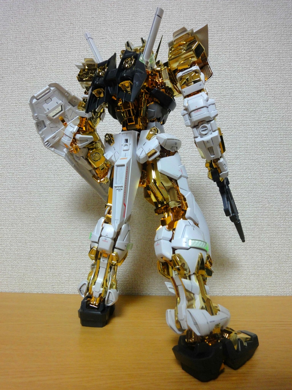 PG ガンプラ ゴールド LEDライト PG 1/60 RX-0 ユニコーンガンダム用