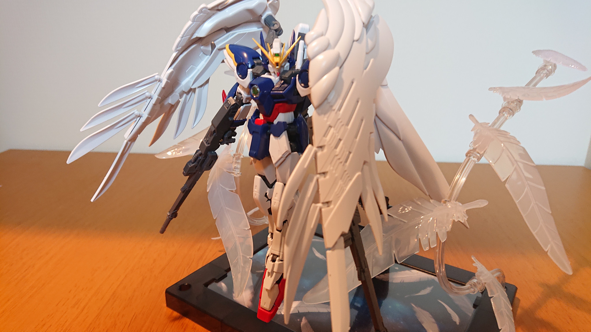 RG ウイングガンダムゼロEW版 セラフィムフェザー｜刺身オレンジさんの