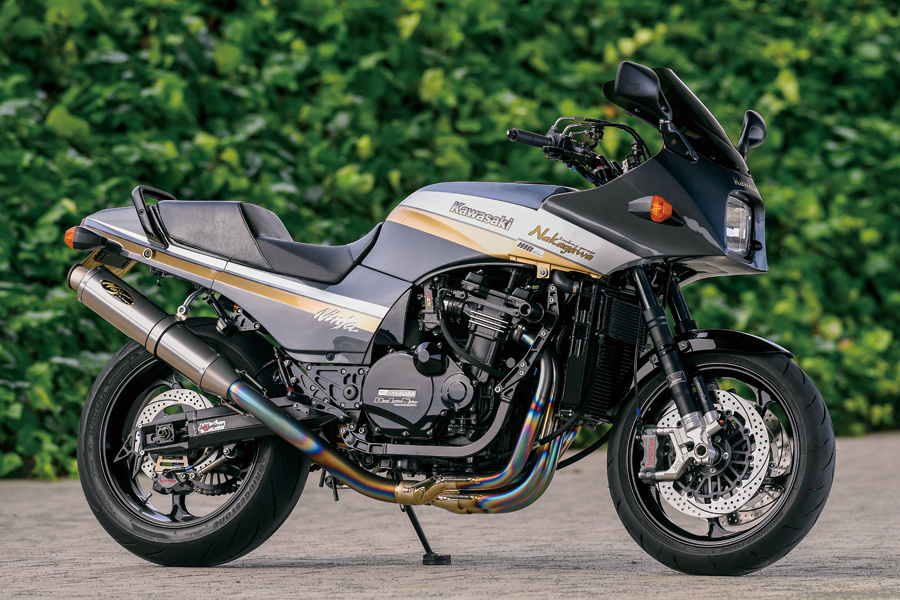 トレーディングガレージ ナカガワGPZ900R（カワサキGPZ900R