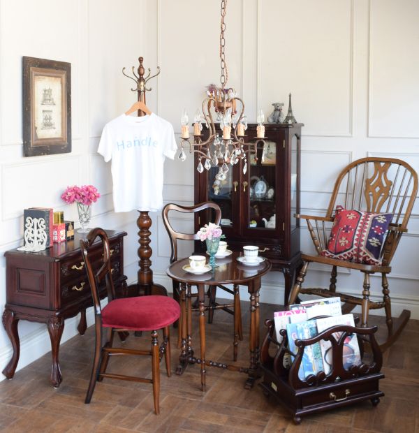 アンティーク調のロッキングチェア、英国アンティーク風オーク材の