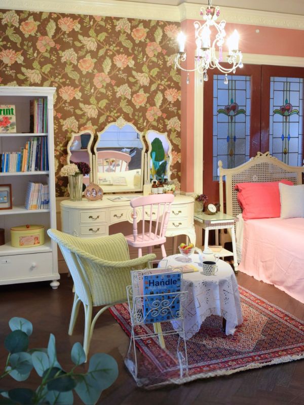 フランスから届いたアンティークのおしゃれな三面鏡、フレンチスタイル