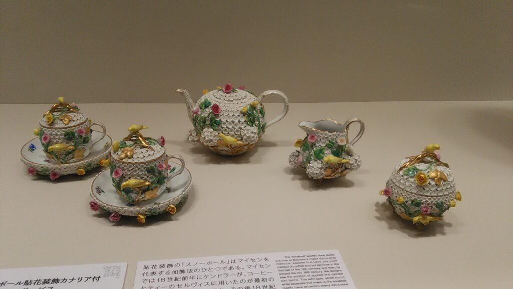 マイセン磁器の国のアウグスト「弱王」と妃マリア・ヨーゼファ