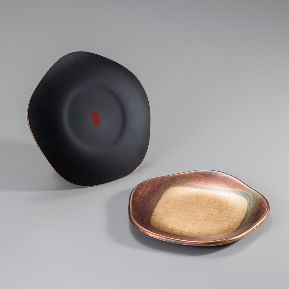 太古の皿写し　現代作家の皿 箔一 hakuichi 金箔 金沢箔 金沢 工芸品 古代箔 梅型銘々皿<2枚>