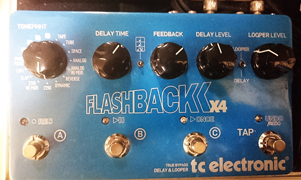 TC ELECTRONIC Flashback X4 Delay レビュー | ギターがうまくなりたい