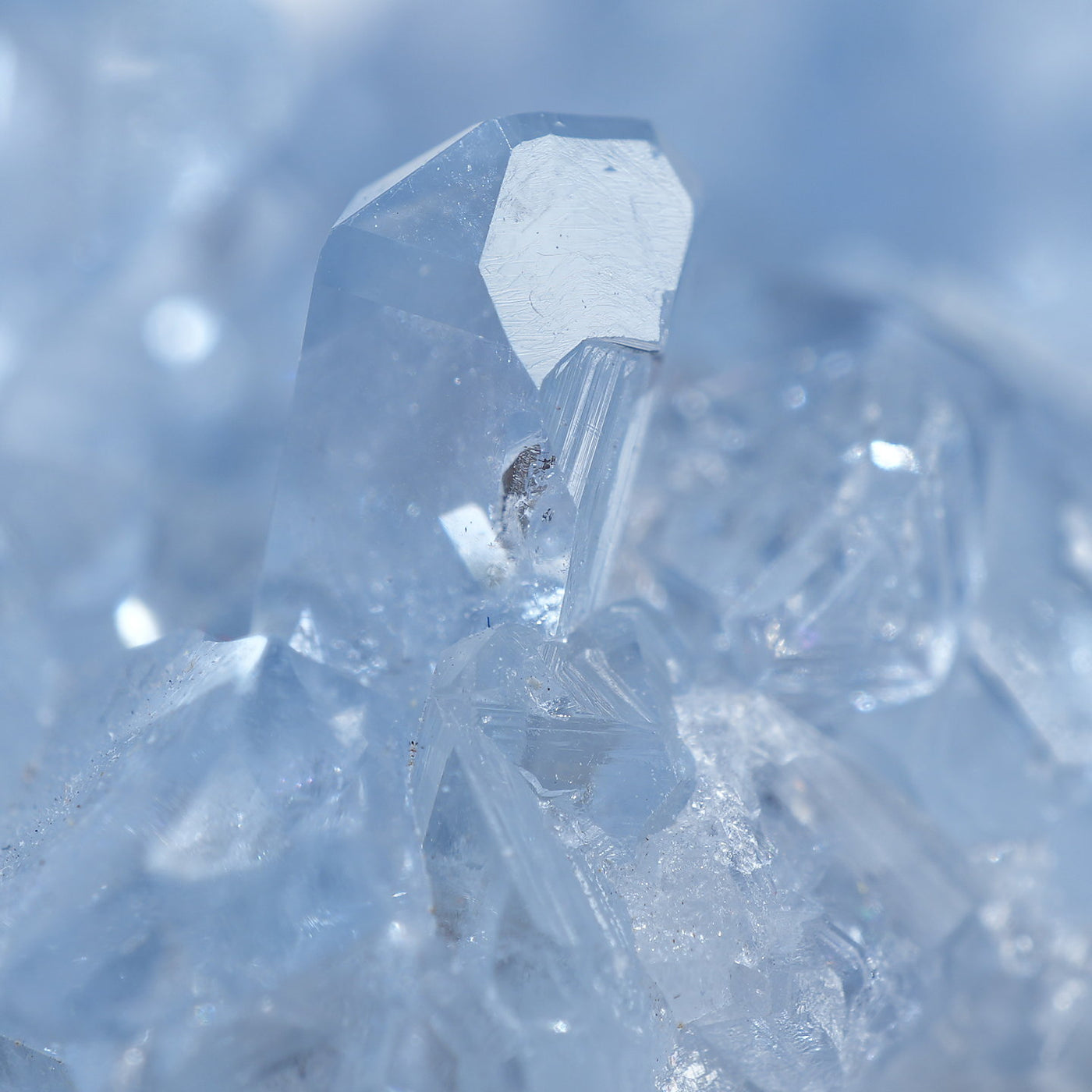 マダガスカル産 セレスタイト(天青石) |ハッピーギフト – 天然石