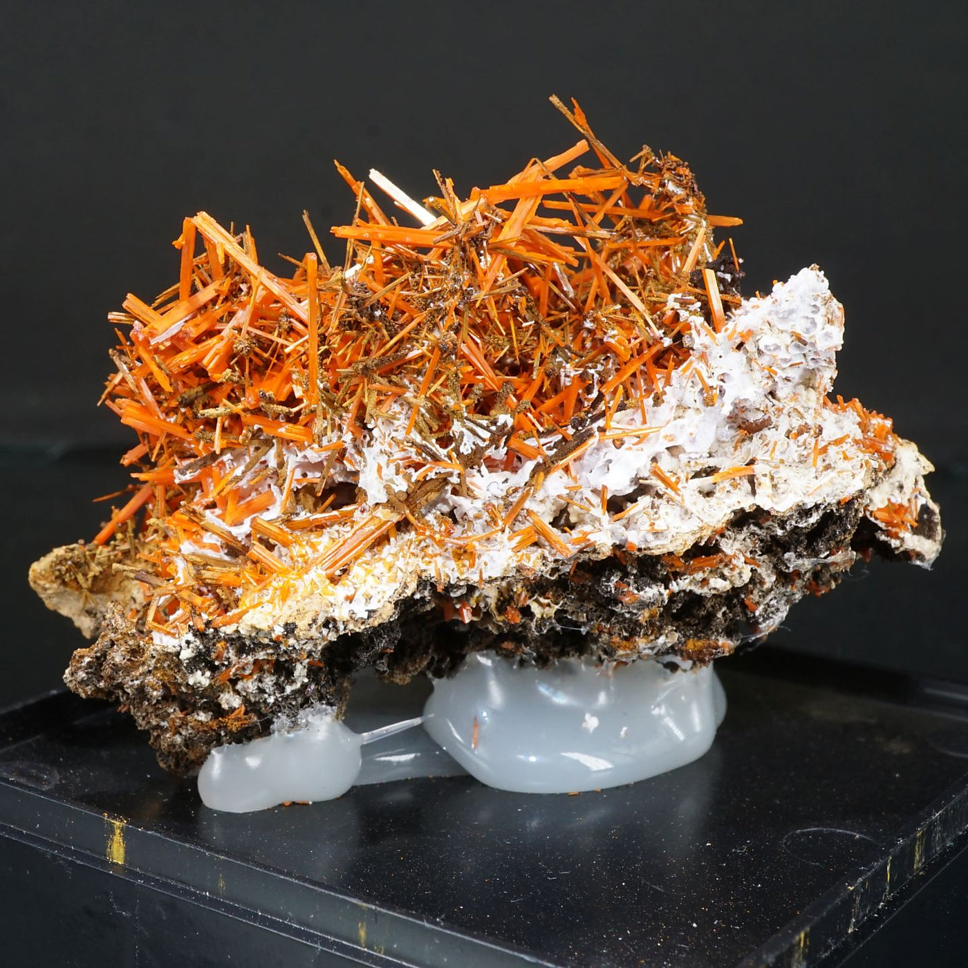 オーストラリア産 Crocoite (紅鉛鉱) – 天然石ハッピーギフト