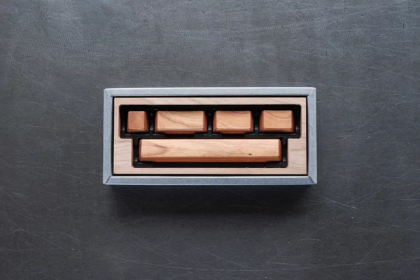 松葉製作所が手掛ける「木製キートップセット for HHKB Studio」新発売