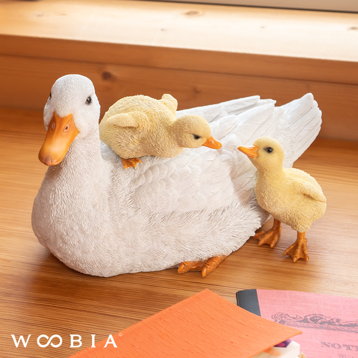 3匹のアヒルの親子《ホワイト（18cm）》 – ガーデン用ソーラーライト