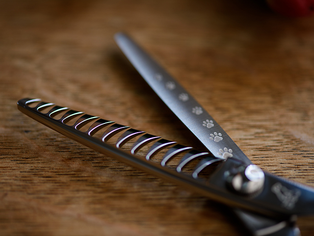 トリマー初心者におすすめのセニングシザー 11選 – 鋏研ぎ師による