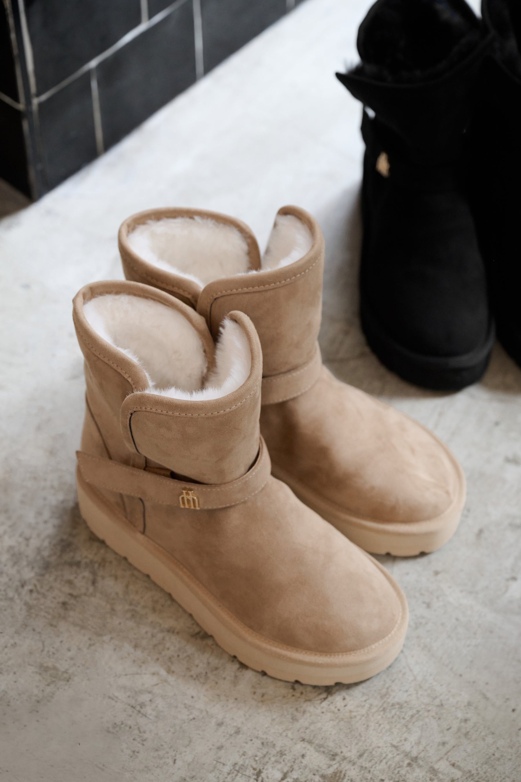Trois Shearling Boots