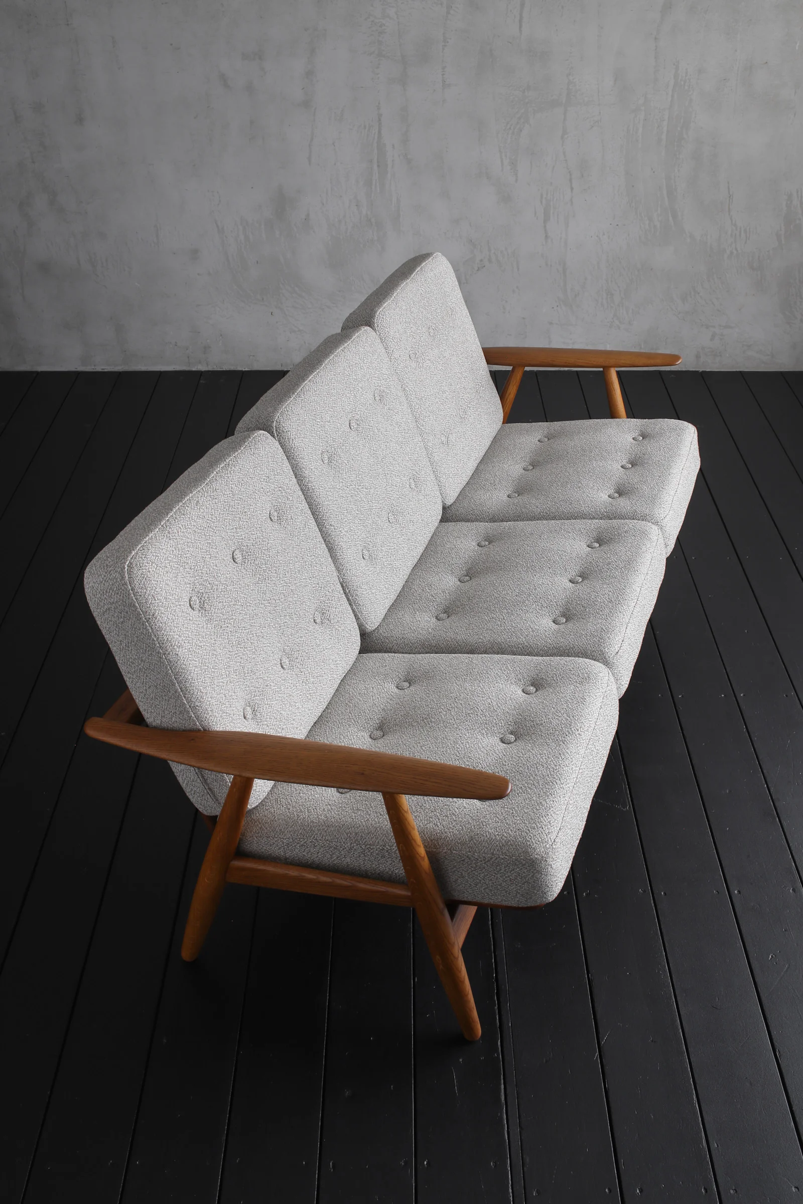 3 Seat Sofa Hans J Wegner - HIKE