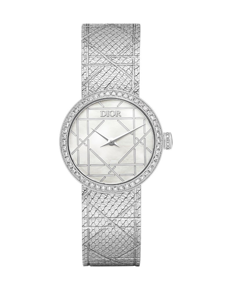 ディオールの腕時計「ラ デ ドゥ ディオール」。エレガントな