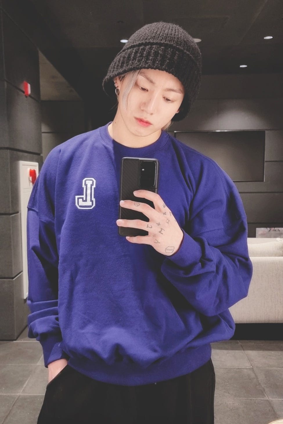 1万円以下のプチプラも！ BTS（防弾少年団）の “品切れ王”ジョングクが