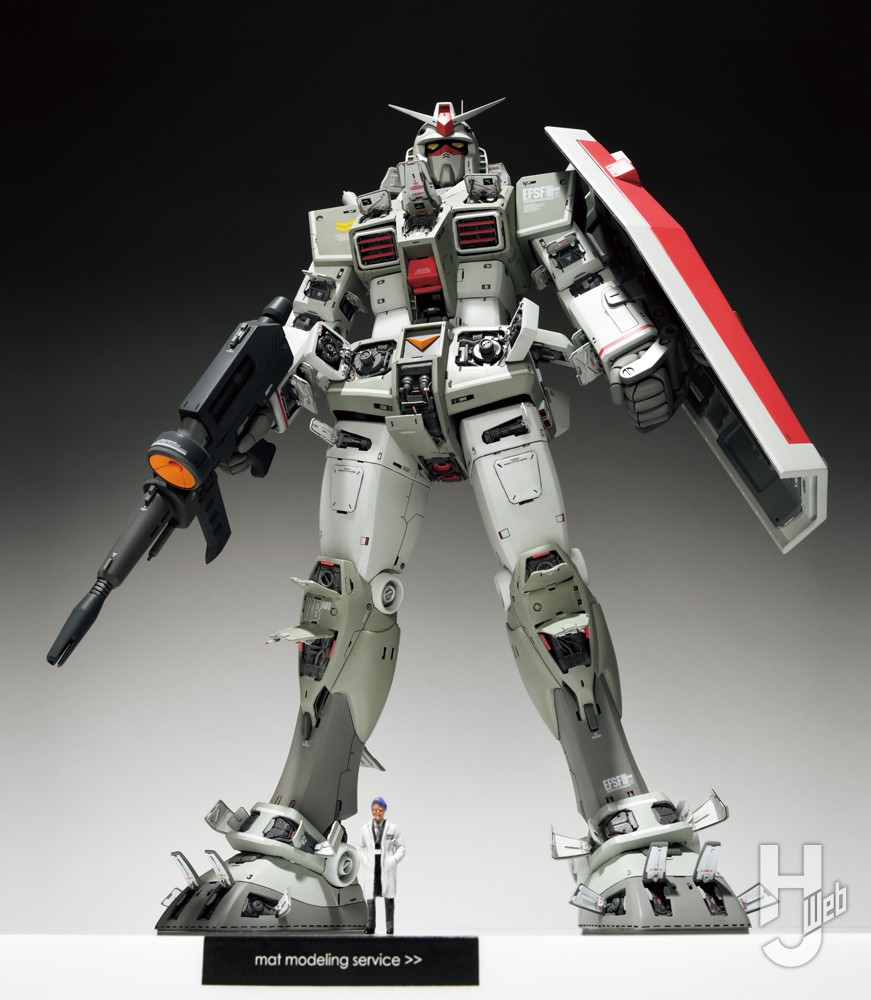 第22回 オラザク選手権」大賞受賞者の「ガンダムMk-II」とともに製作