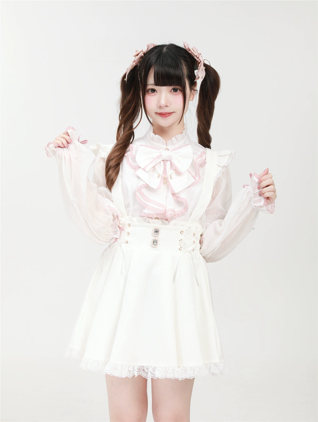 White Jirai Kei Blouse With Pearl Bowtie/Removable Cuffs – Honey