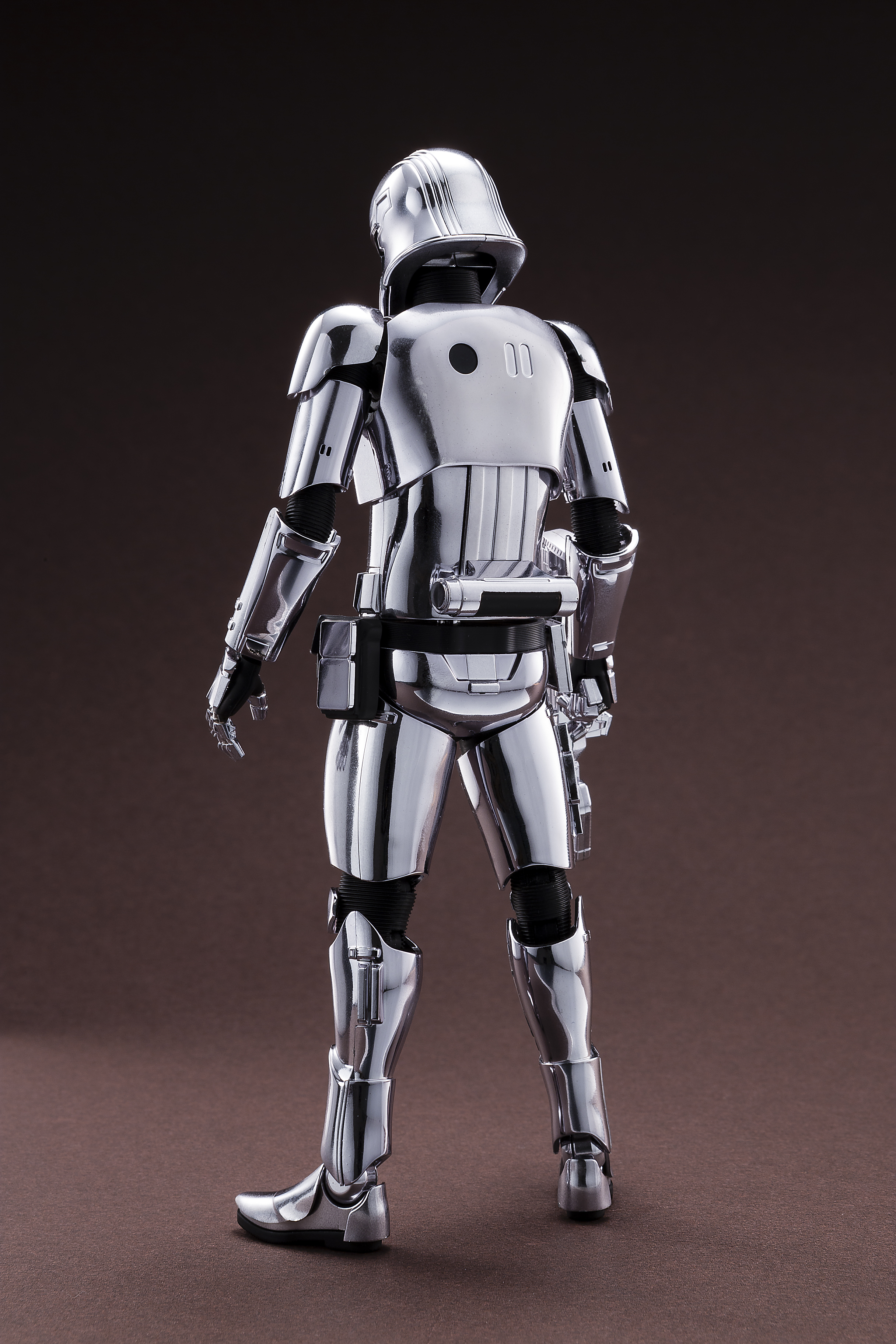 スター・ウォーズ／フォースの覚醒』キャプテン・ファズマ＆ファースト