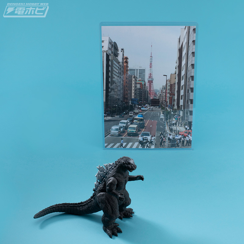 ムービーモンスターシリーズ」のゴジラのソフビフィギュアを使って手軽