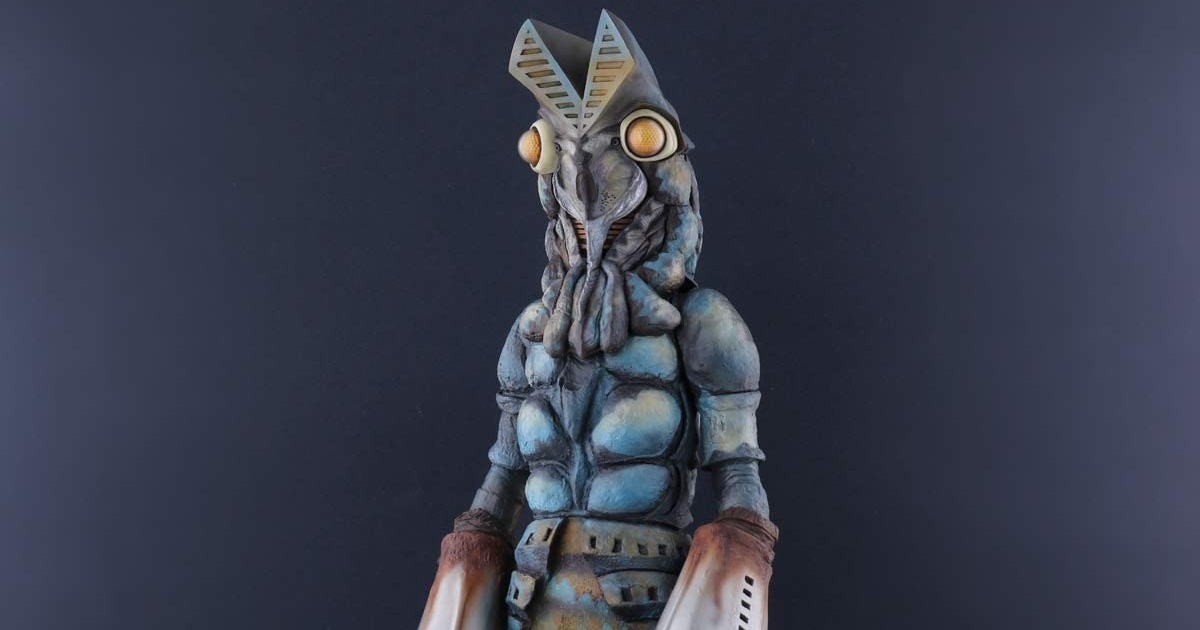 バルタン星人のソフビフィギュアが全高約52センチのビッグサイズで登場