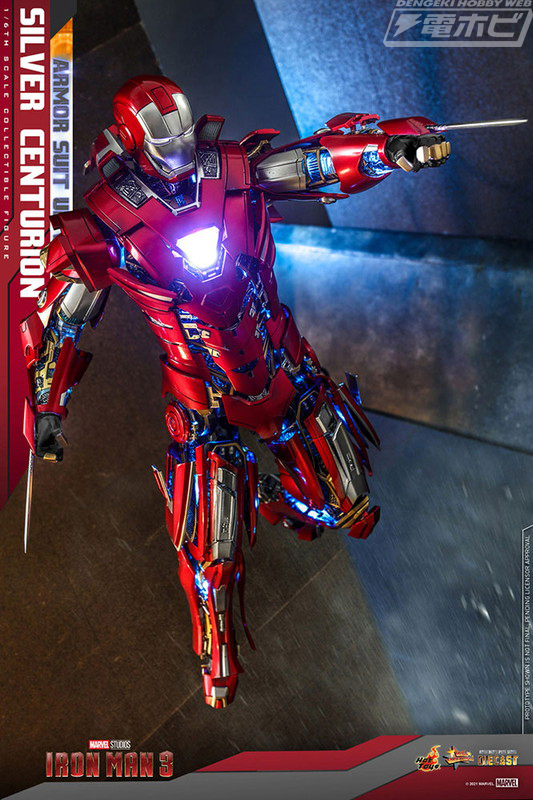 アイアンマン3』マーク33「シルバー・センチュリオン」を身にまとう