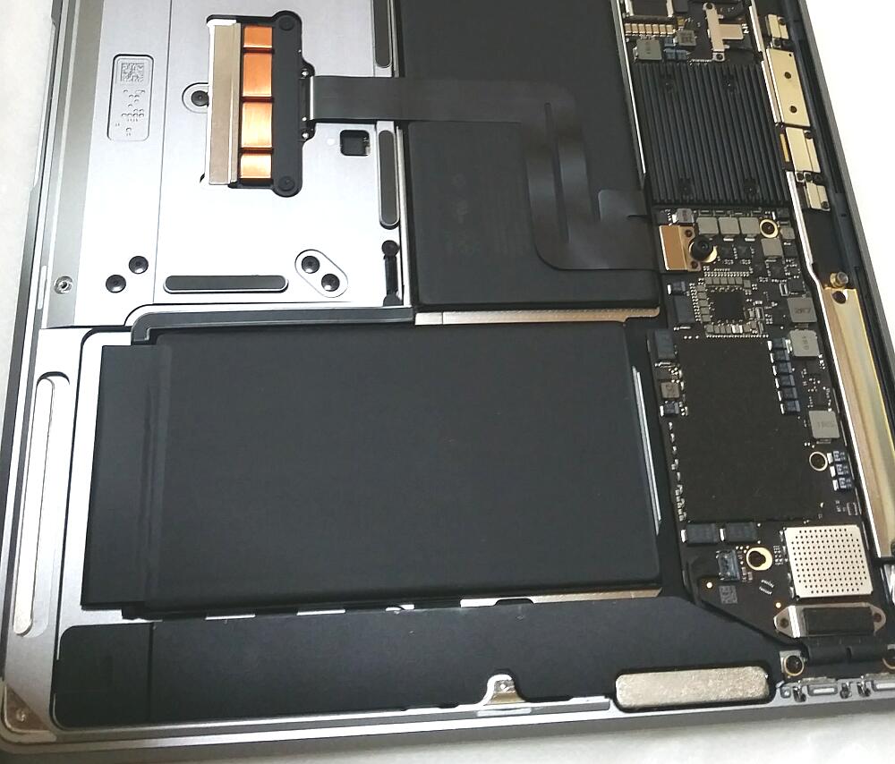 Mac book air Retinaの分解：A1932 2019モデル - パソコン分解修理ブログ