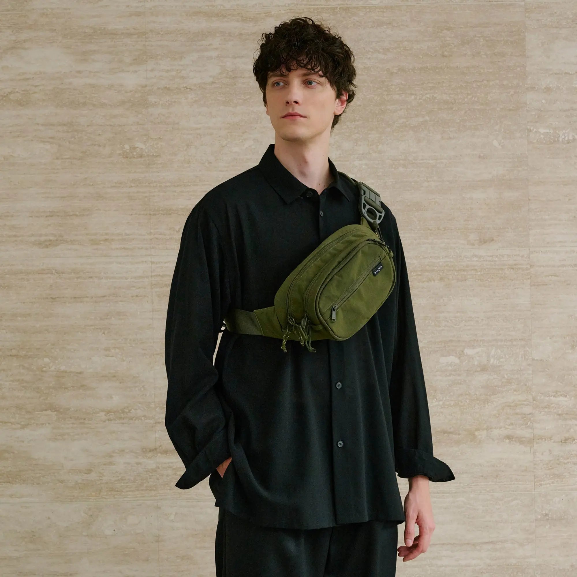 ヒップシート（カーキ）Hugoo®︎（ハグー）公式｜世界中のデザイン賞