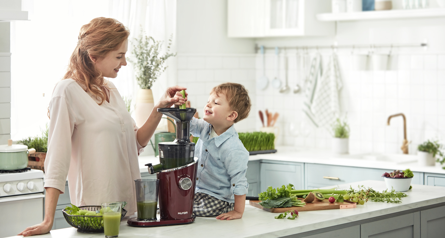 Advanced100 | “搾り”は新時代へ。 | HUROM（ヒューロム）公式サイト