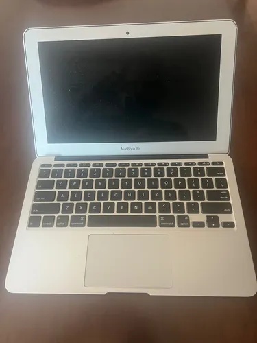 Macbook Air 11 Inch Early 2014 Prateado | Parcelamento sem juros