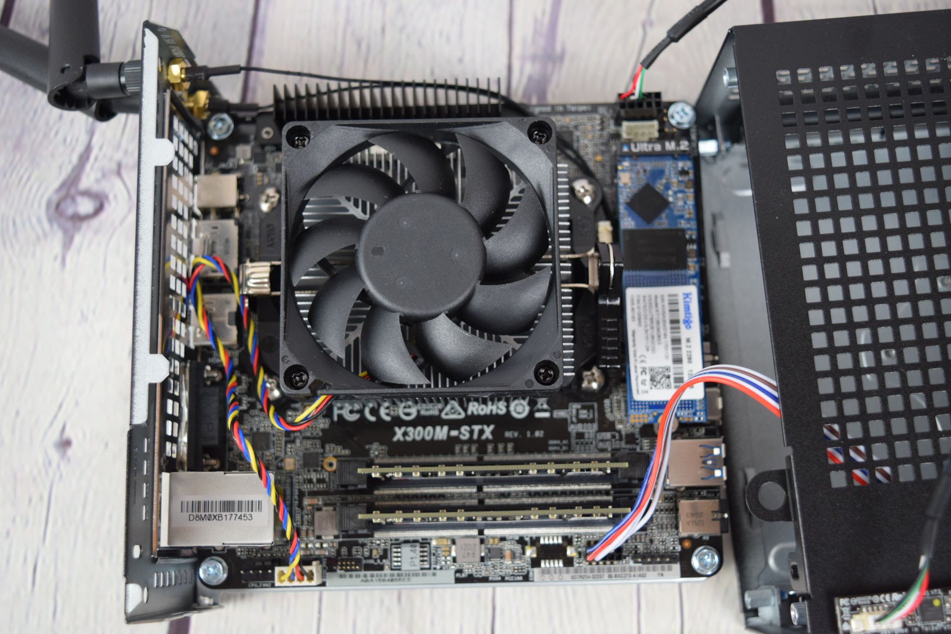 Asrock DeskMini X300 Review | PCMag