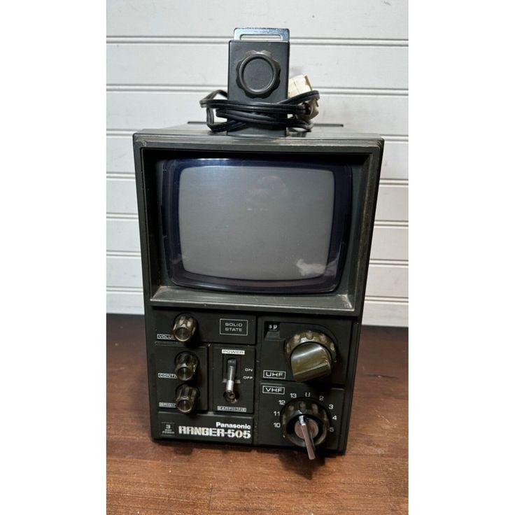 Panasonic Ranger-505 Vintage 1977 Portable Outdoor Analog Field TV