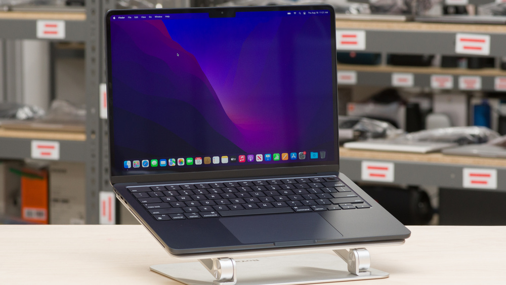 Apple MacBook Air 13 (M2, 2022) Review - RTINGS.com