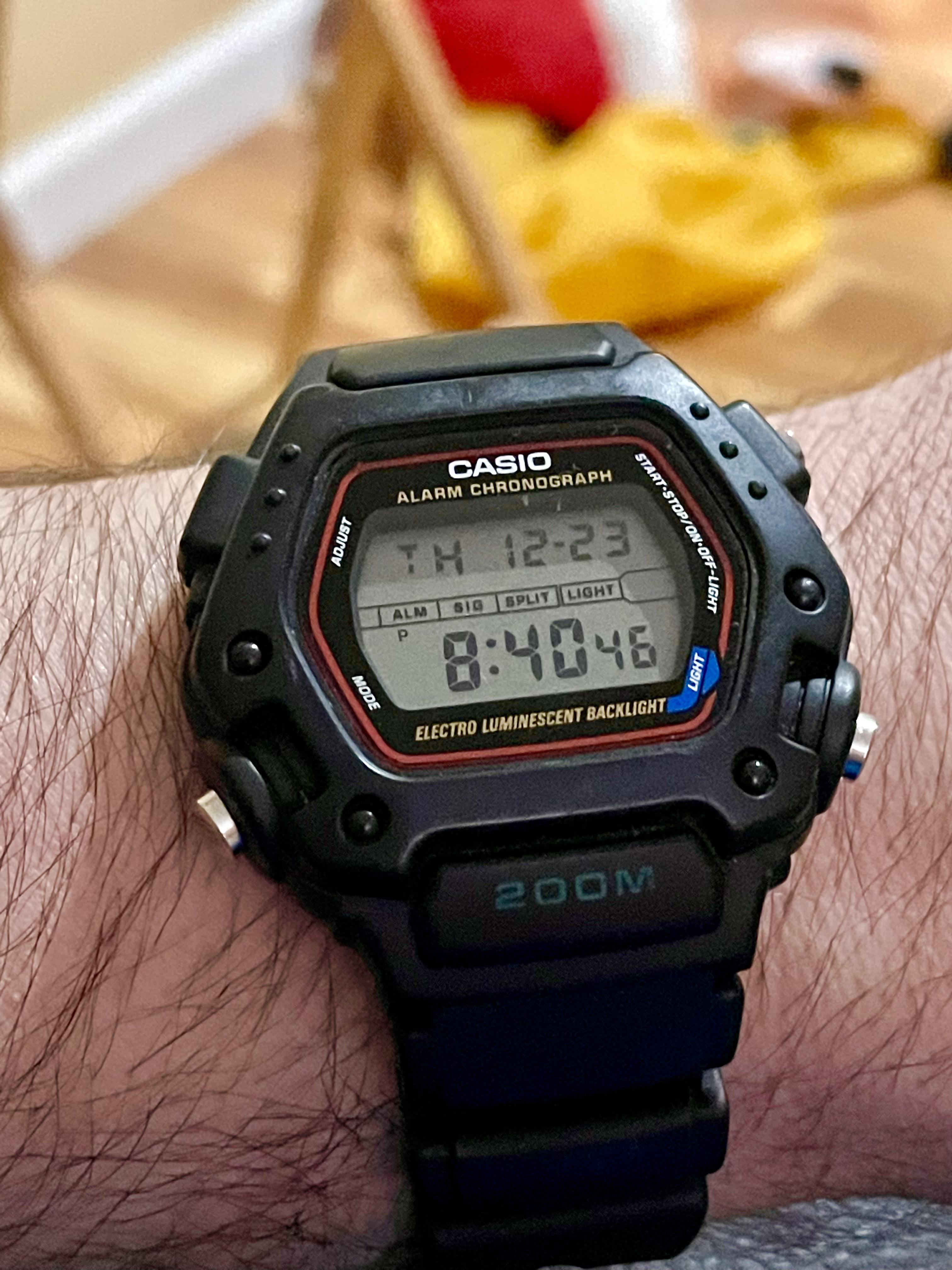 I know DW-290 is not a Gshock but I feel it's a first cousin! My