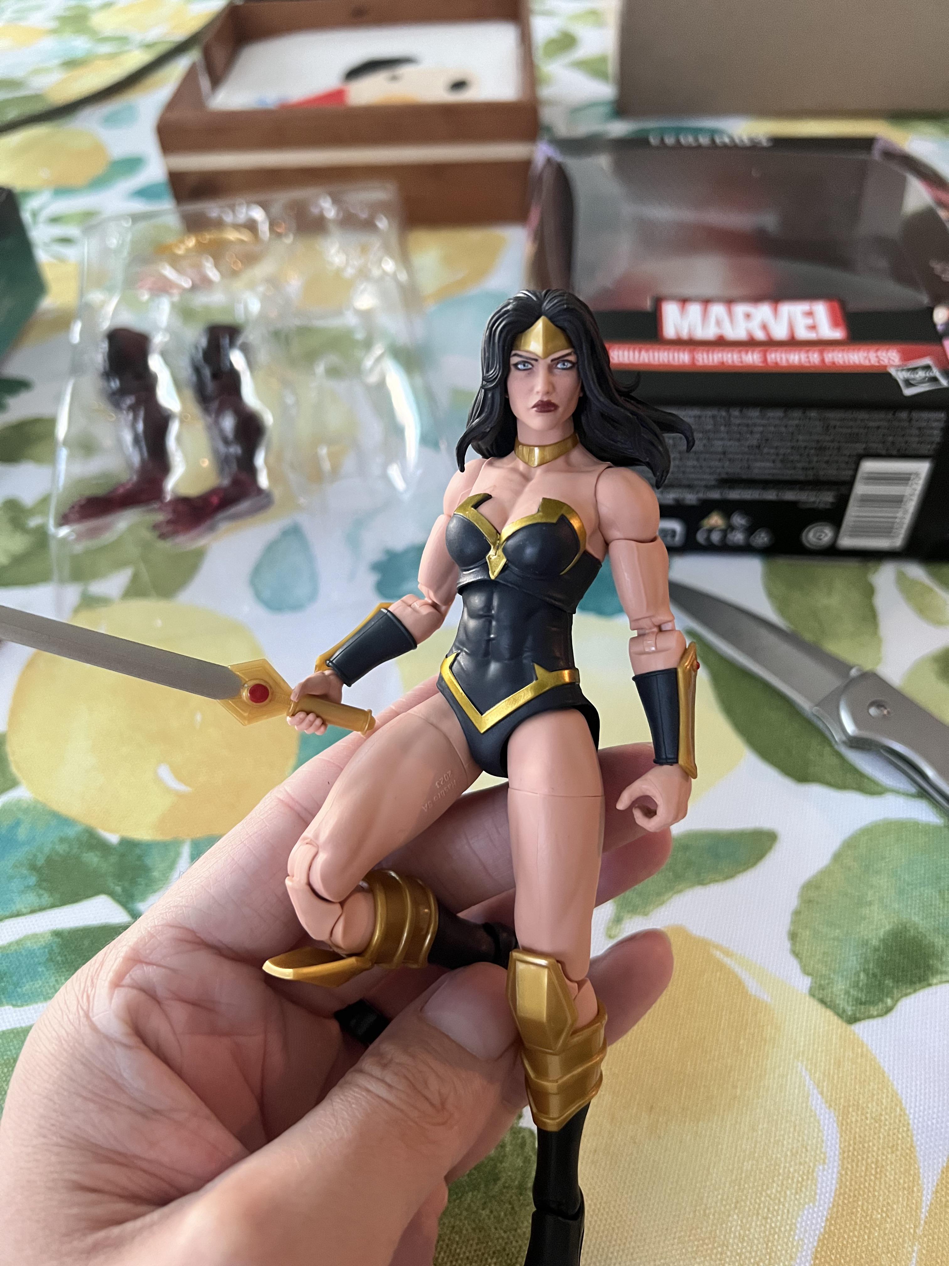 みんな、なんでマーベルレジェンドのパワー・プリンセスってあんなに