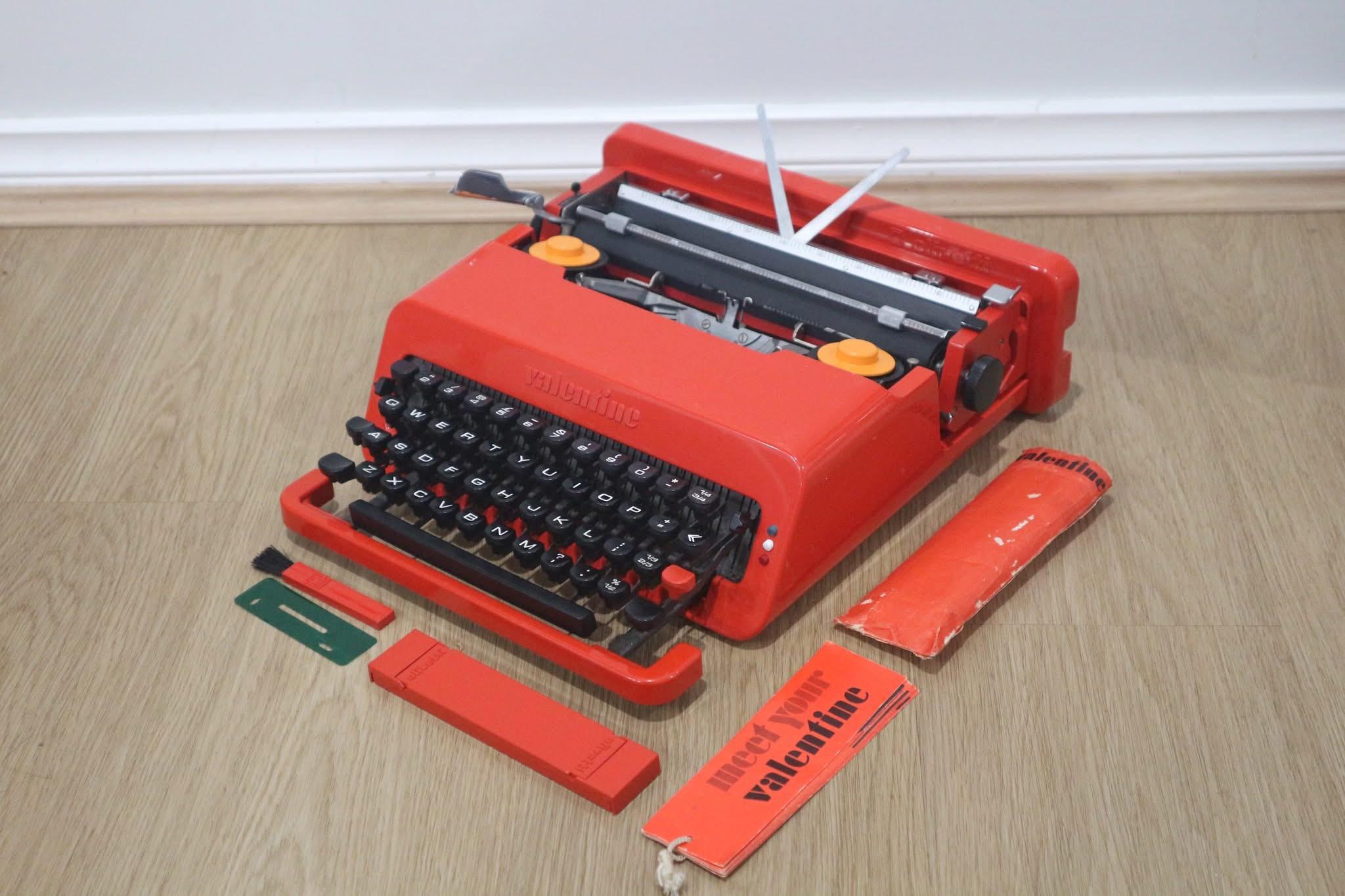 Olivetti Valentine appreciation post :) : r/typewriters
