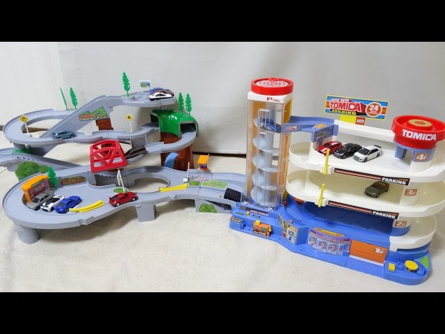 トミカ 峠やまみちドライブ＆スーパーオートトミカビルを連結! Tomica