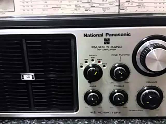 The National Panasonic RF-1350BA Shortwave radio - YouTube