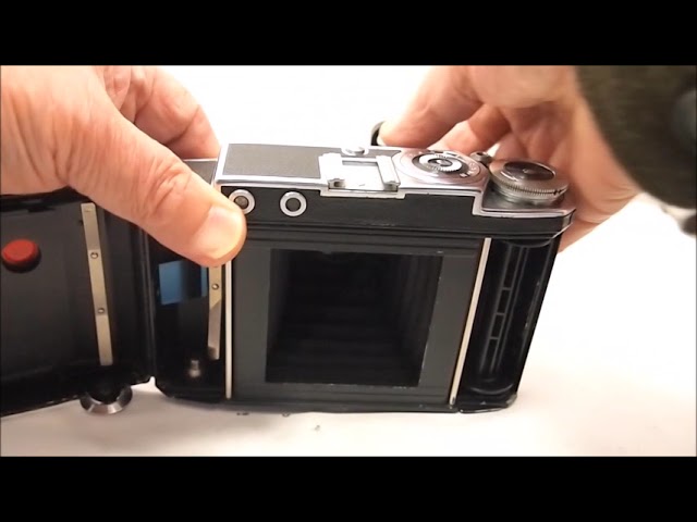 Super Ikonta 530/16クラシックカメラ動作確認 - YouTube