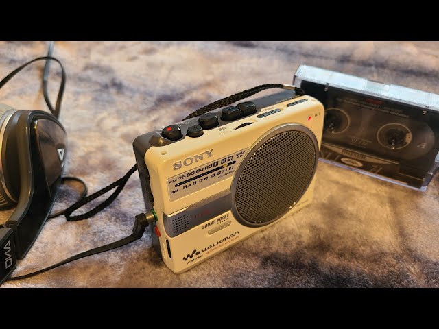rare Sony Walkman WM-GX202 demo (micro boombox with nice sound