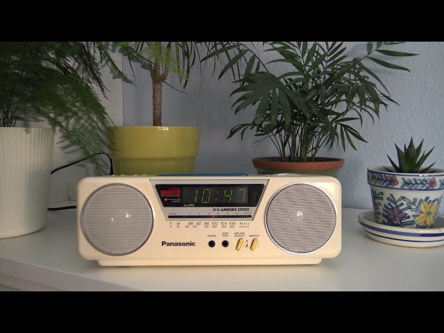 Retro Vintage Panasonic RC-X210 Clock Radio AM FM from 1989 - YouTube