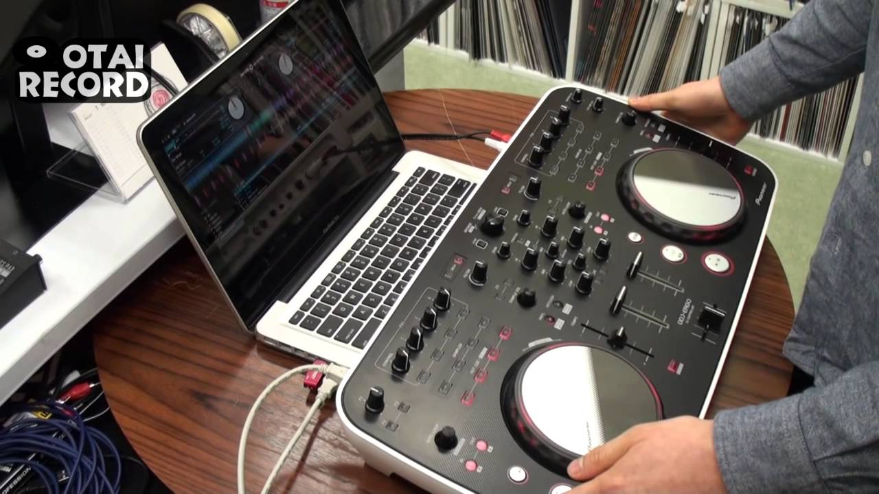 オールマイティなPCDJコントローラー、Pioneer DDJ-ERGO!! Serato DJ