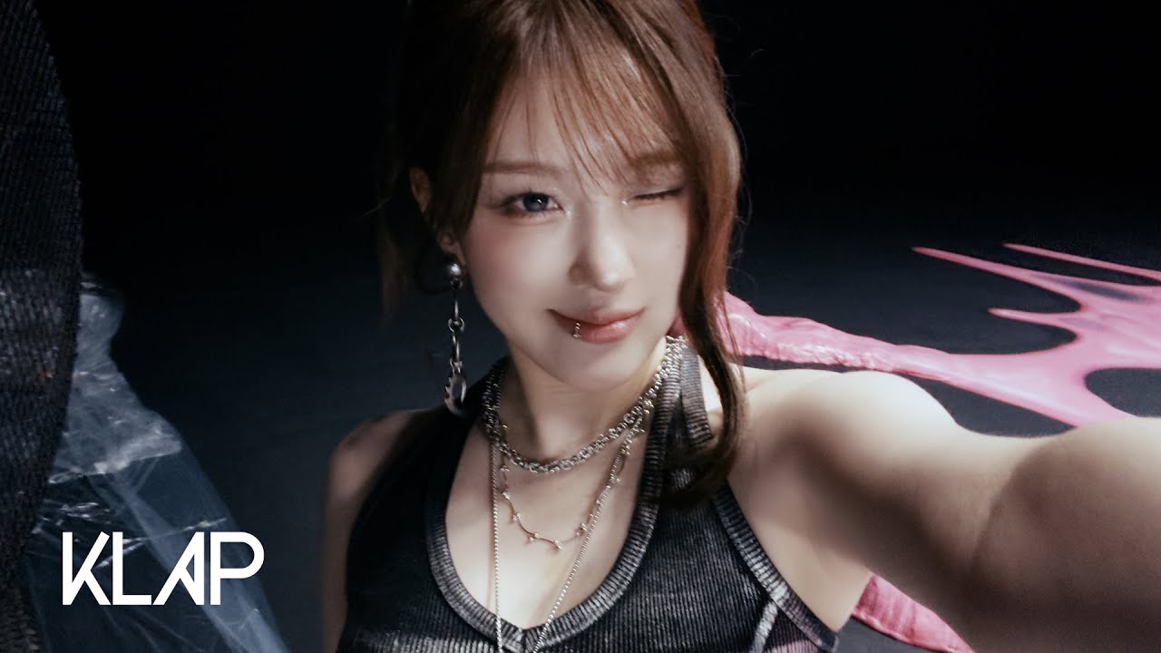 Kep1er 케플러 l 'BUBBLE GUM' Character Film #CHAEHYUN - YouTube