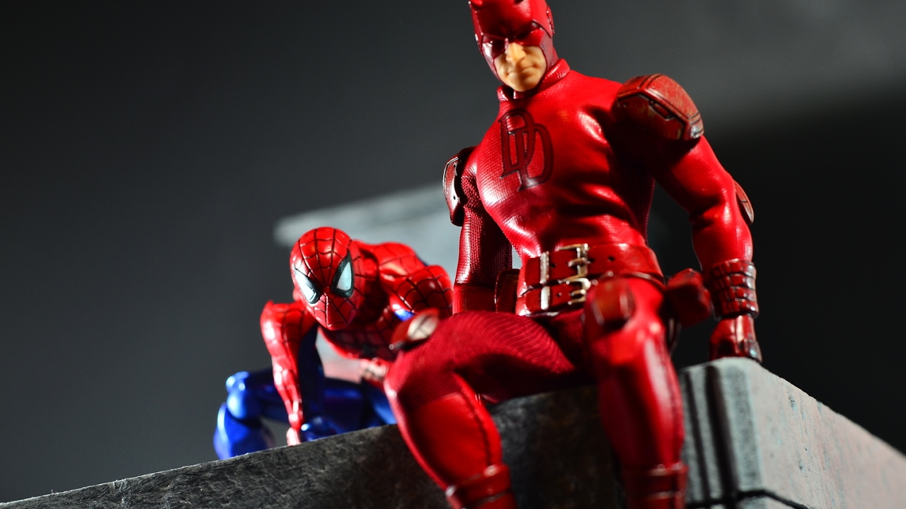 Mezco One:12 Collective Daredevil Review - YouTube