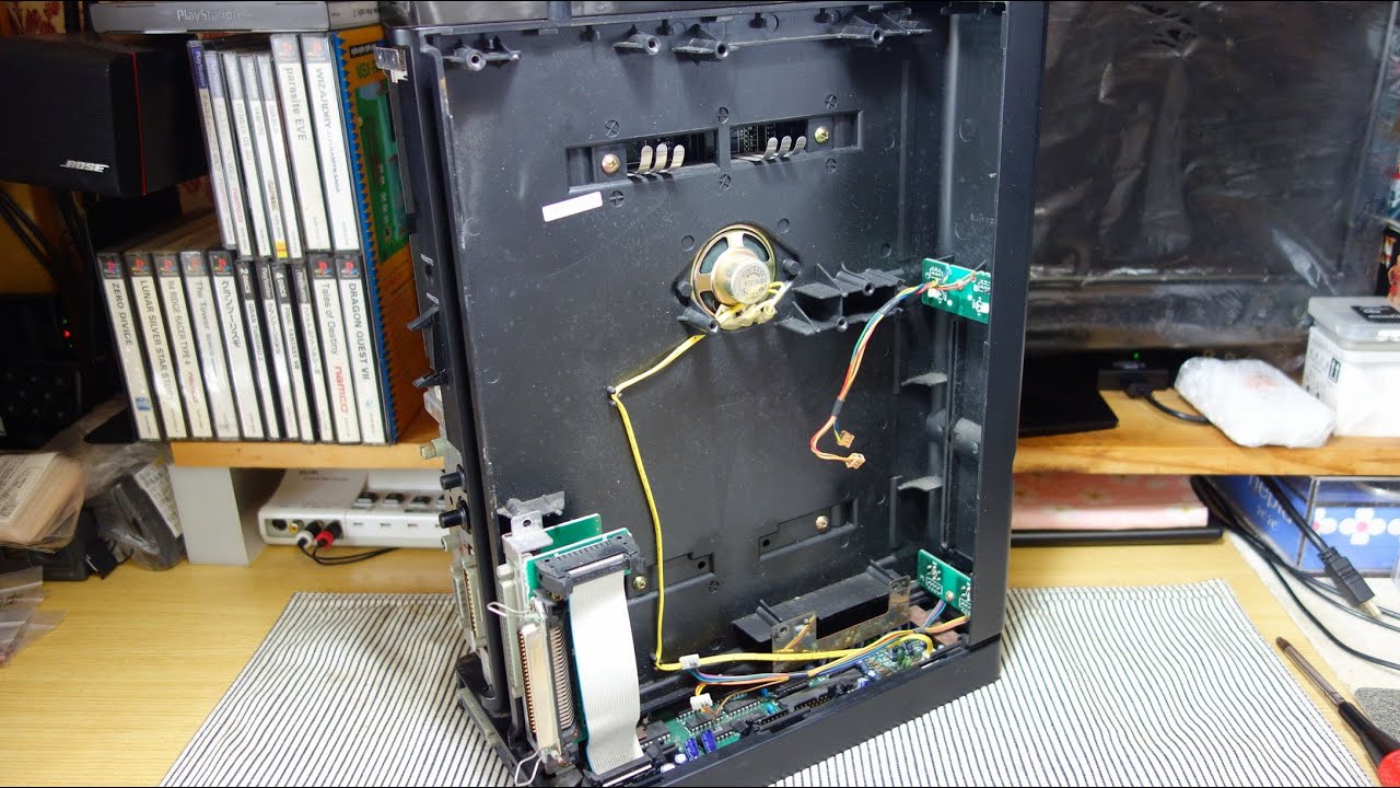 ジャンク】X68000 ACE 本体分解＆底基盤マジックリン洗浄【分解修理