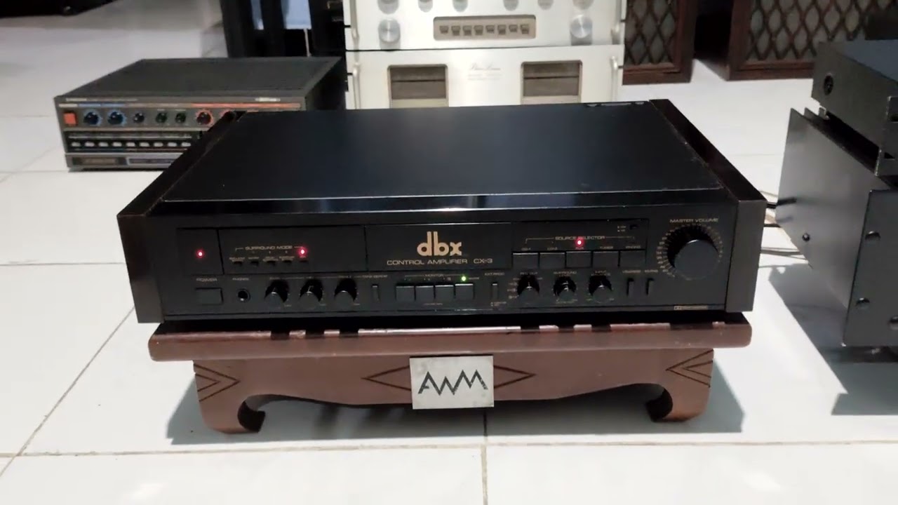 DBX CX-3 control amplifier Made in japan - YouTube