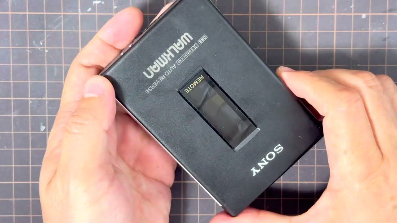 SONY カセットテープ ウオークマン WM-607 修理のご紹介 - YouTube