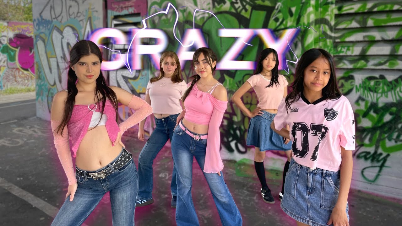 LE SSERAFIM (르세라핌) - 